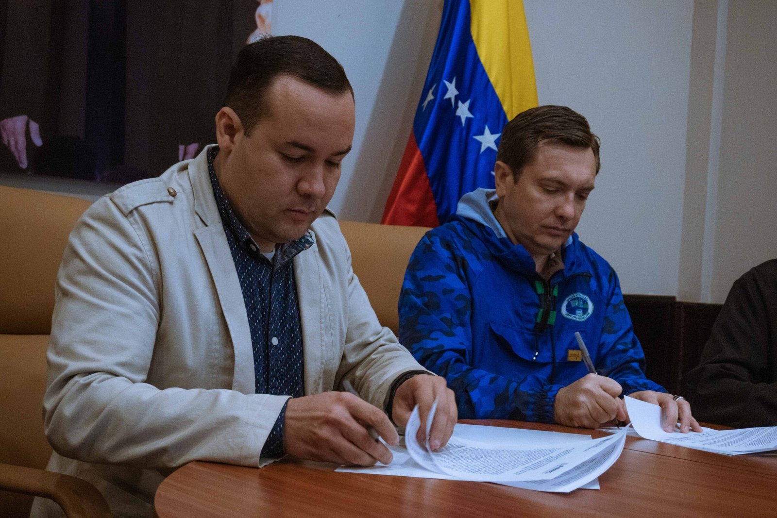 Universidad Arturo Michelena y Asociación de Ejecutivos de Carabobo firman convenio