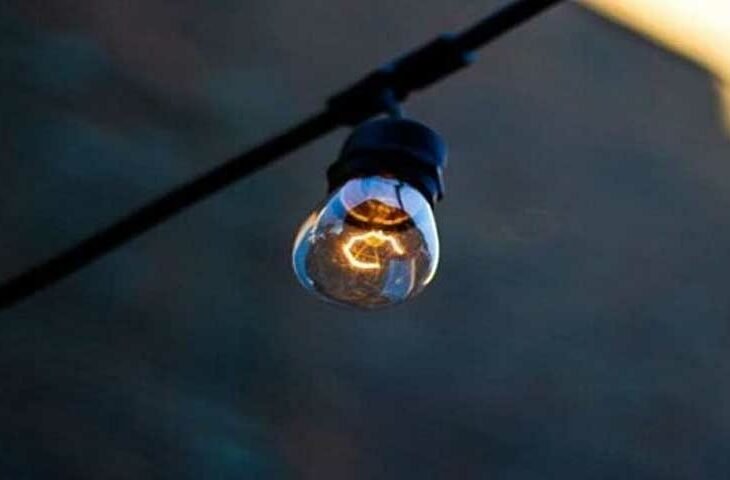 Reportan fuerte fluctuación eléctrica