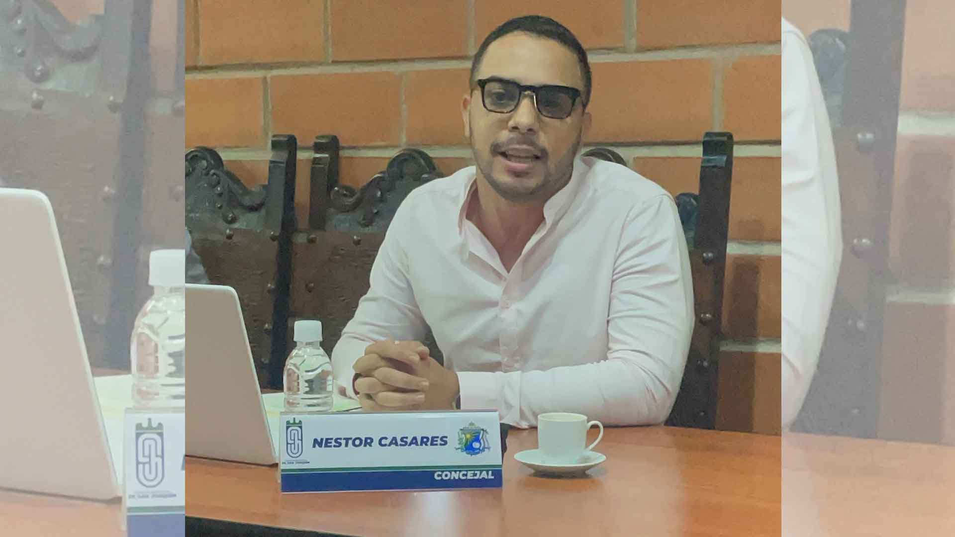  - Nestor Casares