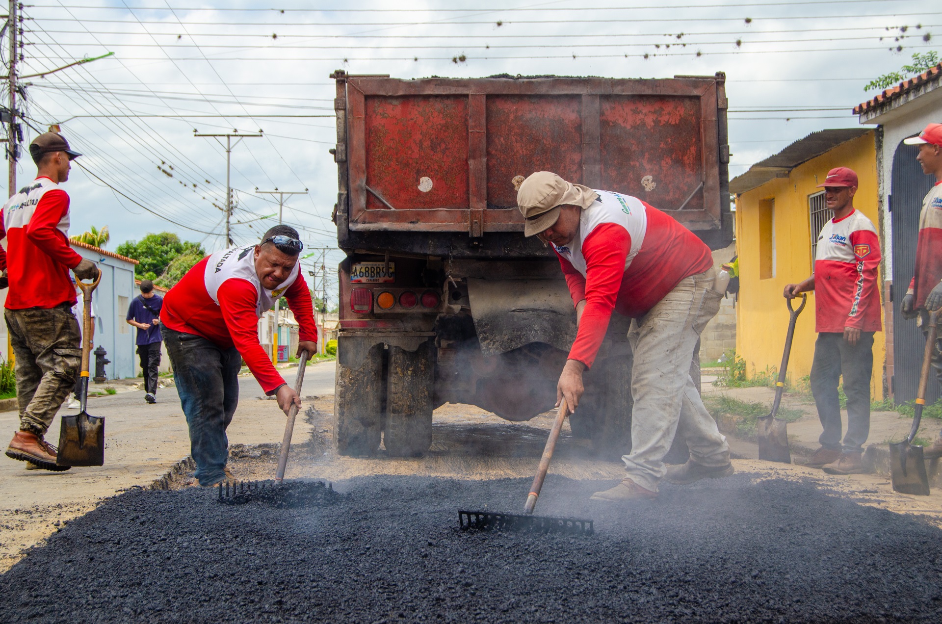 200 toneladas de asfalto en Guacara