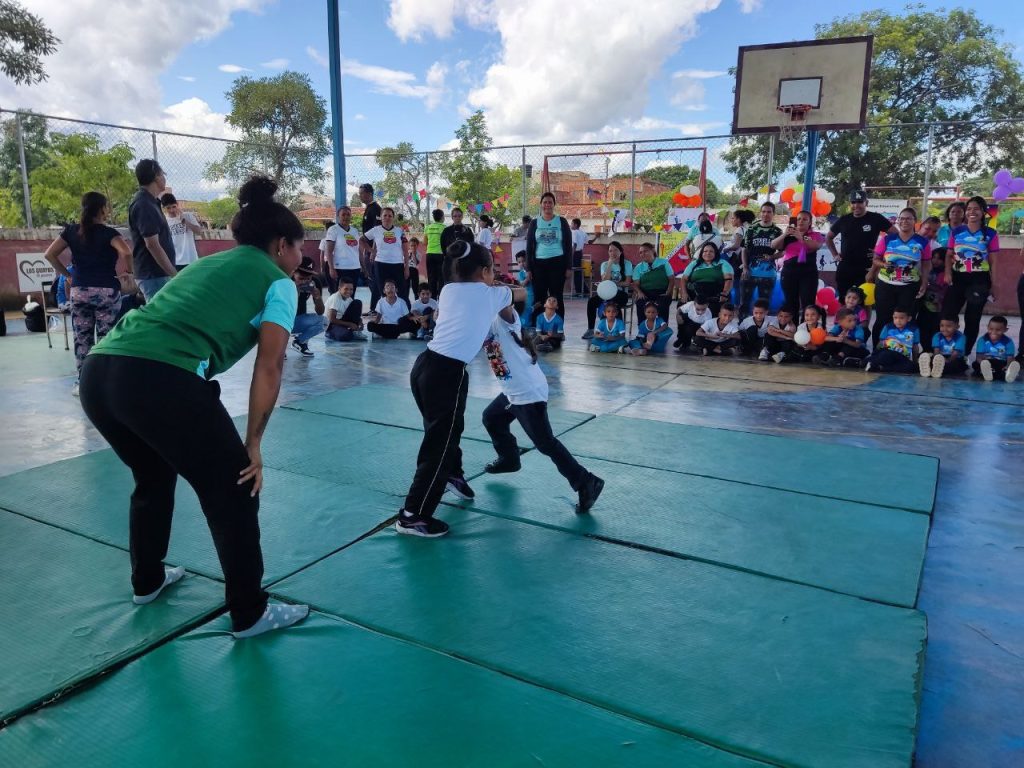 Festival Deportivo Escolar Los Guayos 