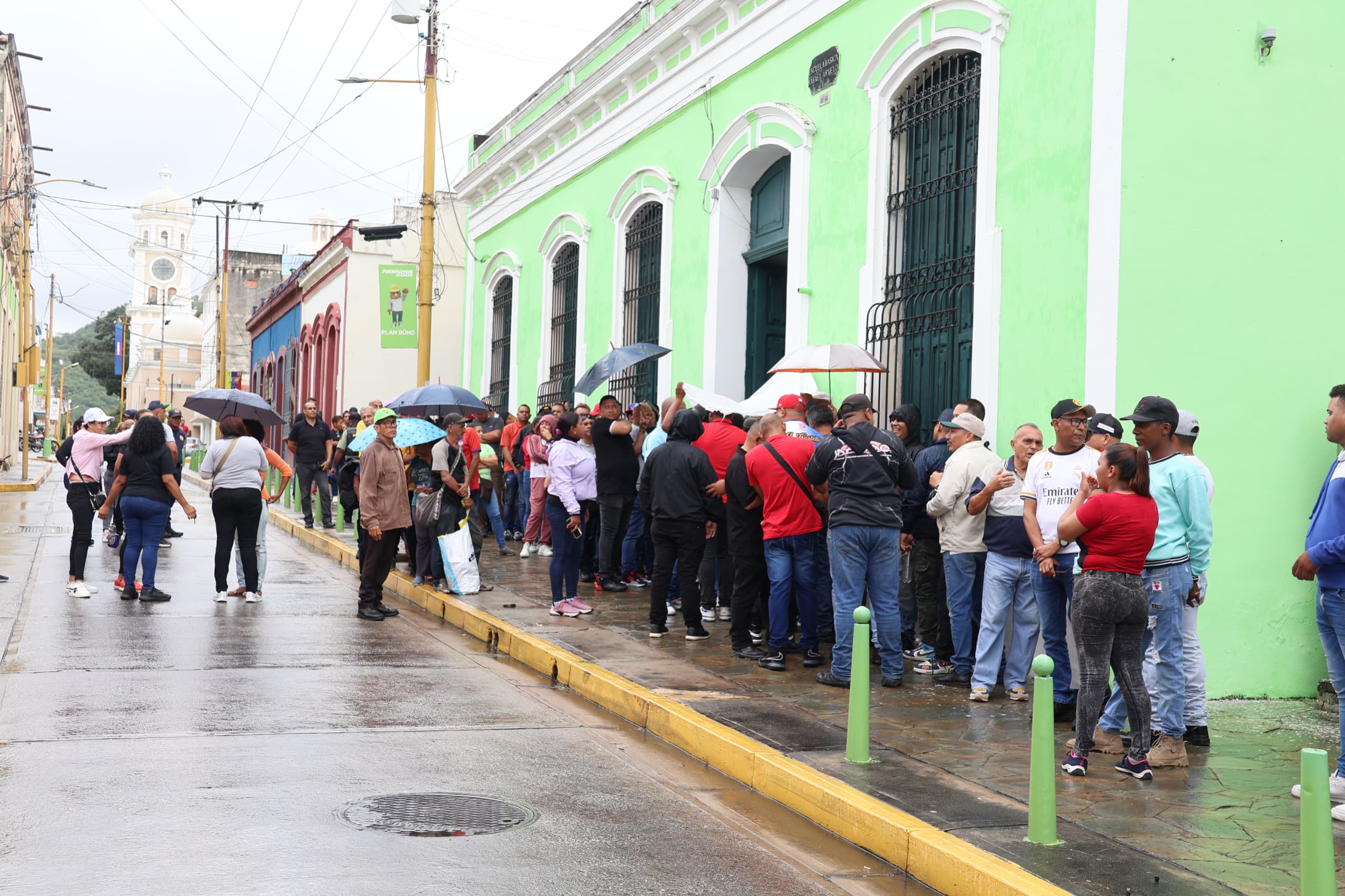 Lacava participó en segunda COnsulta Popular Nacional