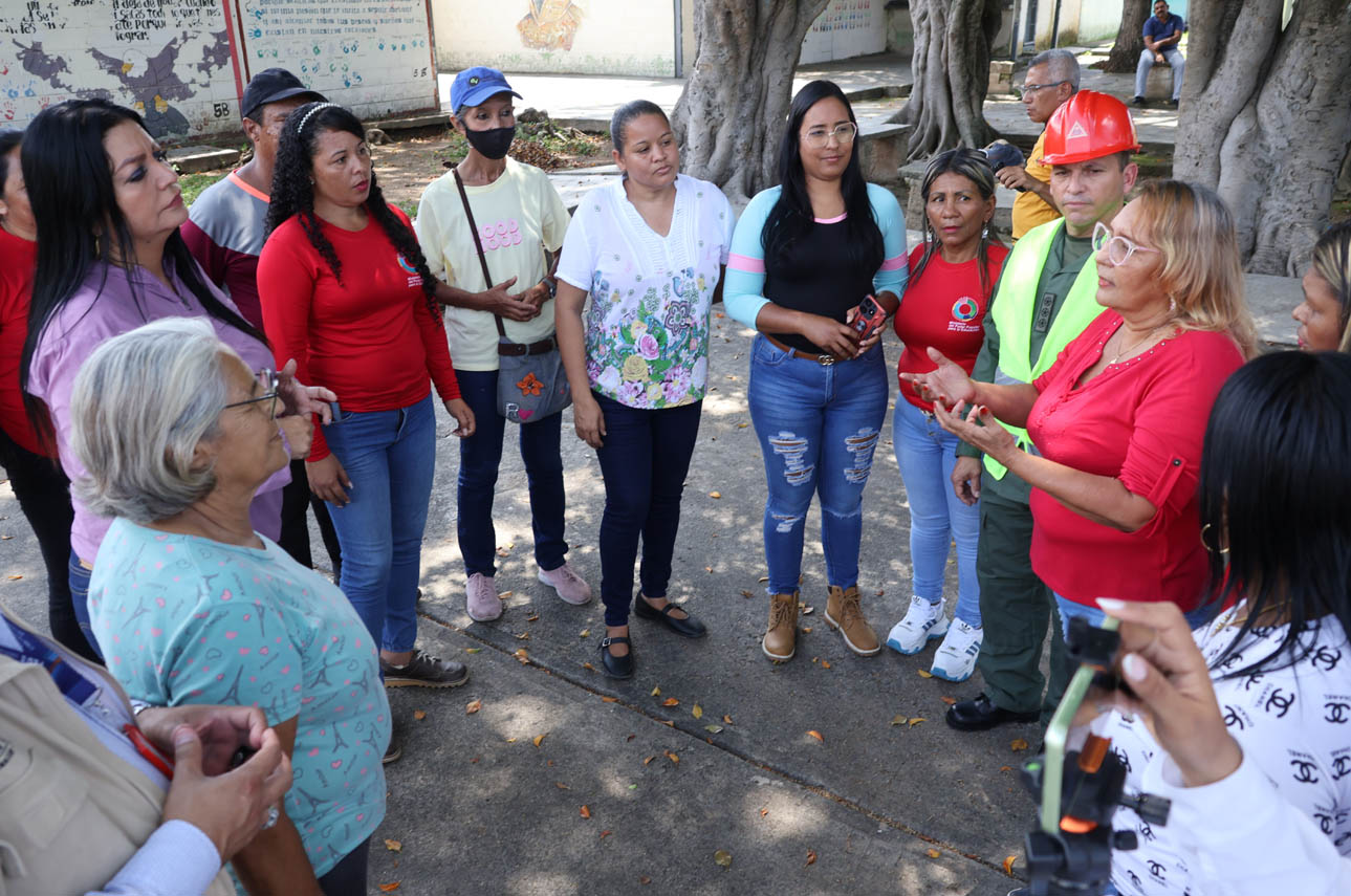 Bricomiles inició plan de recuperación en colegio 