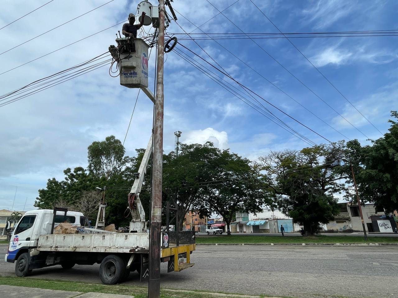 Plan de alumbrado público se desplegó en Los Guayos