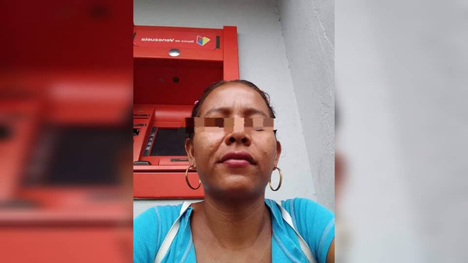 Mujer muere a machetazos