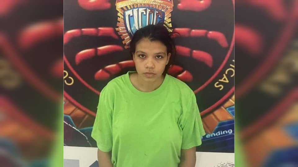Mujer amamantó su hija borracha