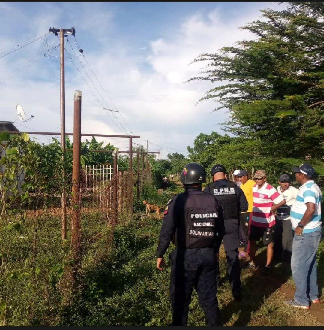 ¡Electrocutado! Niño de un año muere luego de tocar un poste