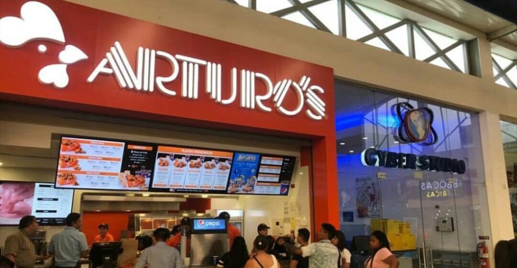 Pollo Arturo's LA Guaira ratones