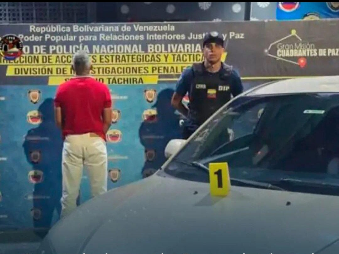 DIP aprehendió a depravado que manejaba desnudo en el Táchira