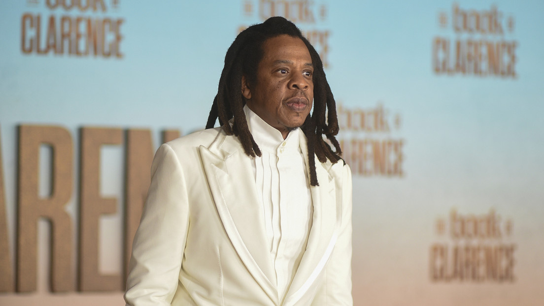 Rapero Jay-Z recibió una denuncia por presuntamente violar a una menor de 13 años junto a Diddy