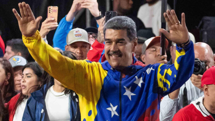 Presidente Maduro le propone al CNE convocar elecciones 