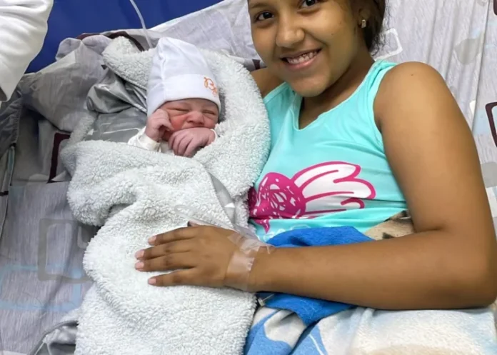 Dilan David Estrada el primer guacareño nacido en el 2025