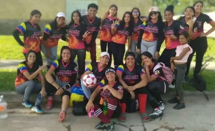 Un torneo de kickingball