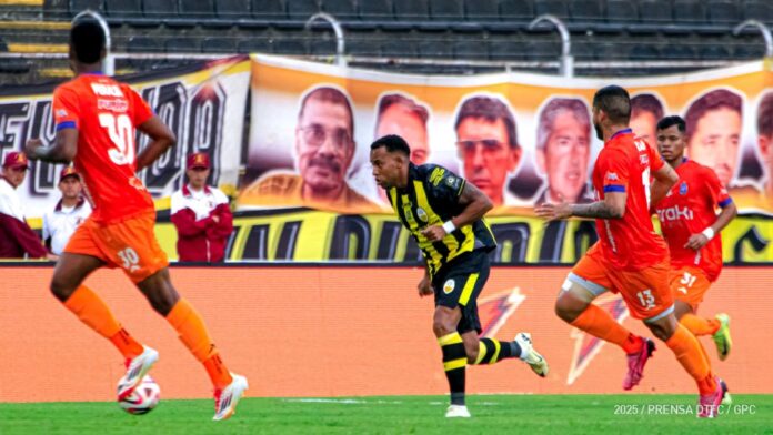 Deportivo Táchira busca ante Deportivo
