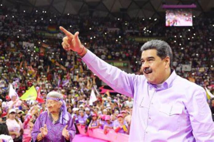 Presidente Maduro celebra a la mujer