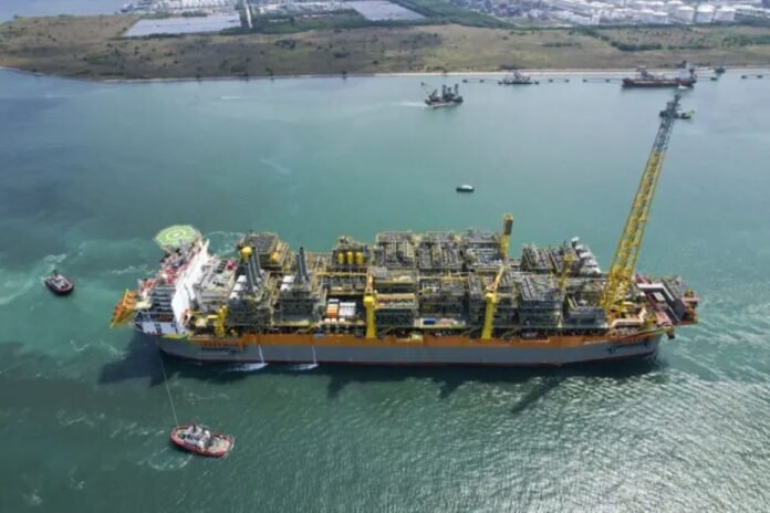 Caracas rechaza presencia de buque Buque FPSO One Guyana