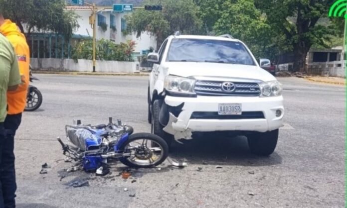 Reportan dos lesionados