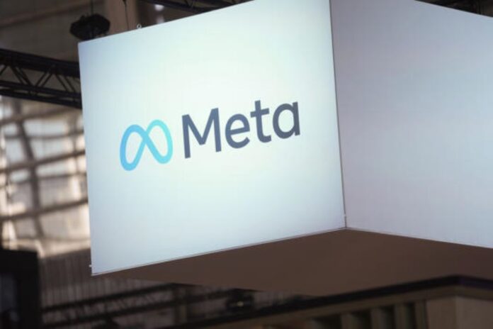 UE multa a Apple