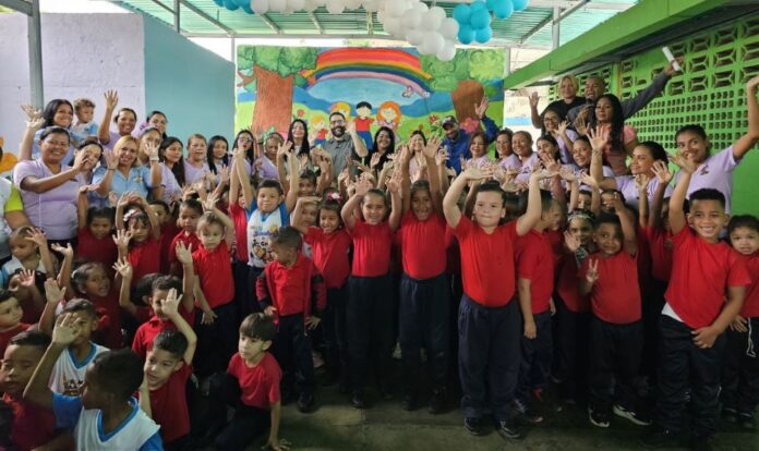 Rehabilitan el Centro de Educación