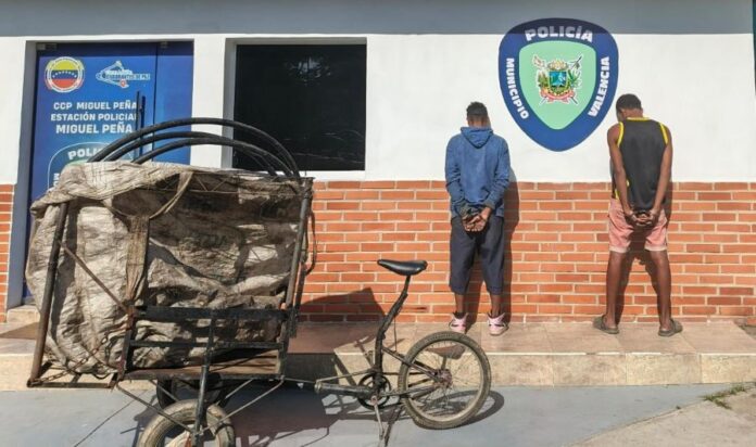 Arrestan a dos hombres por hurto