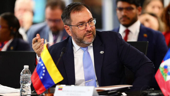 Canciller Gil responde