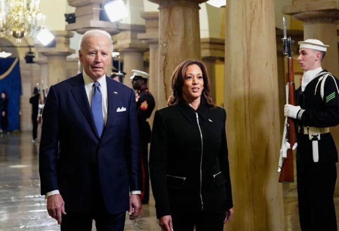 Kamala Harris reaparece