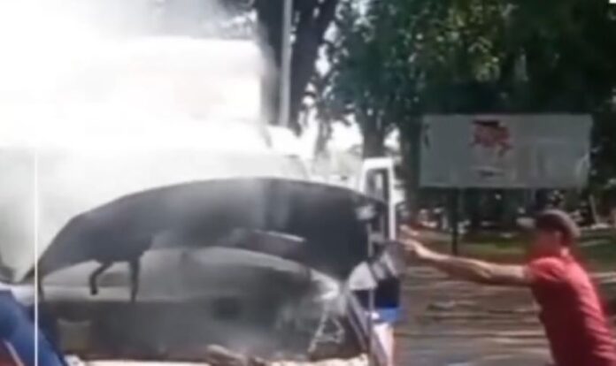 Incendio de ambulancia en la CHET