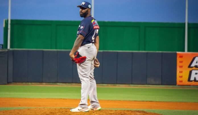 Henry Sosa domó a Centauros