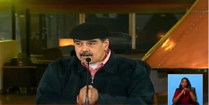Maduro anuncia 335 candidatos