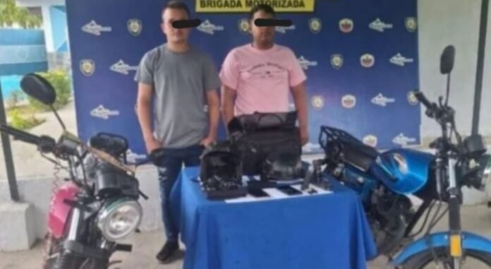 Detenidos dos funcionarios de la PNB