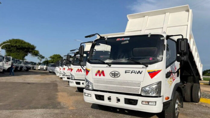Carabobo recibe flota de maquinarias