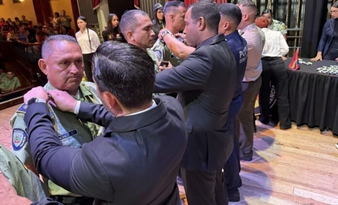 Iampoval portada Iampoval celebró Día Nacional del Policía