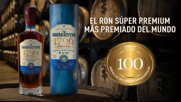 Ron-Santa-Teresa-1796-Alcanza-la-Medalla-de-Oro-Numero-100-696x392 229 Años de Maestría: Santa Teresa 1796 Gana su Medalla de Oro No. 100 y Honra la Tradición Ronera Venezolana