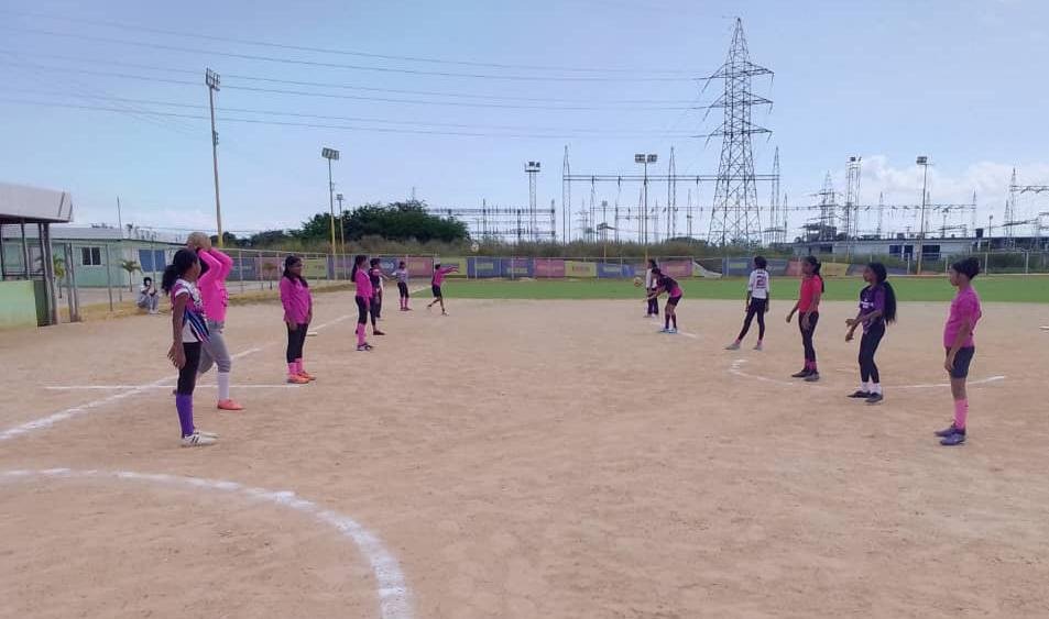 Gran jornada de kickingball